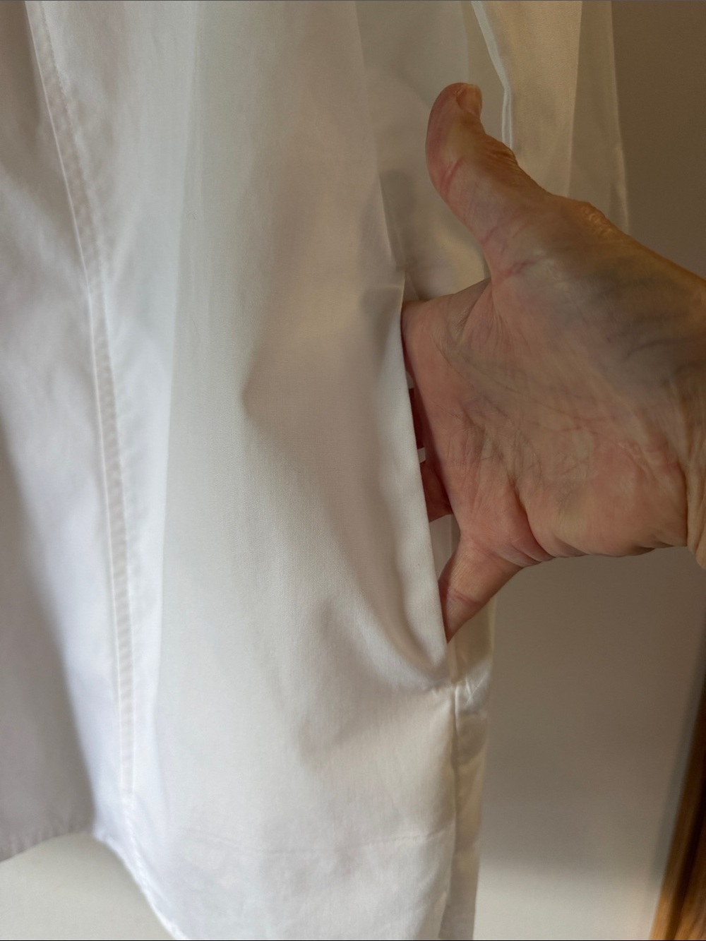 Joan Rivers White Button-Front Tunic Blouse - Picture 7 of 7